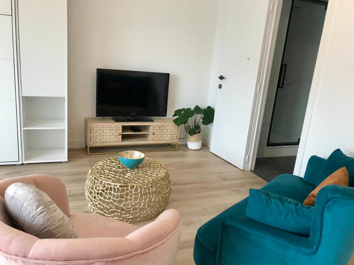 Happy Stay By Anais - 20M To Beach De Panne Bagian luar foto